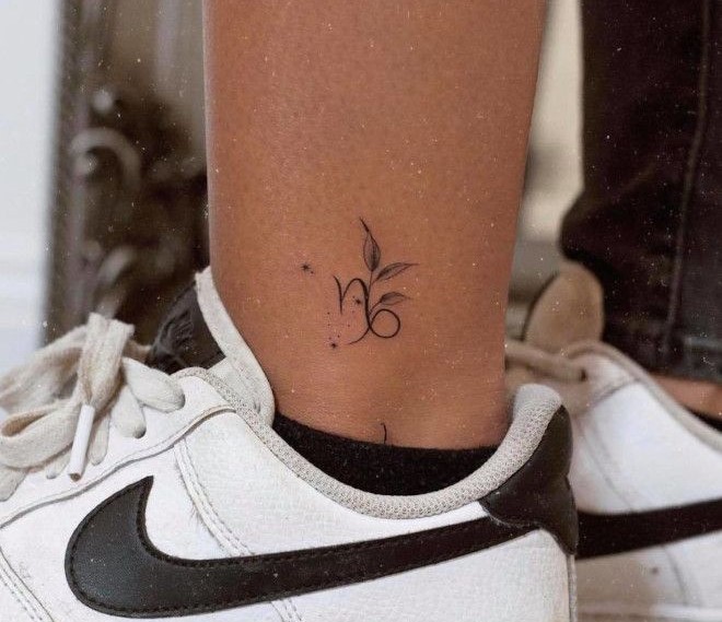 Honor your Zodiac’s Season with These Pretty Capricorn Tattoos _ Fashionisers©