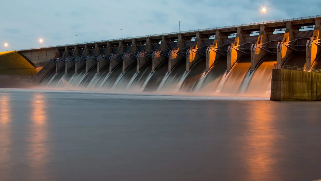 hydroelectric-power-istock-Zsteves