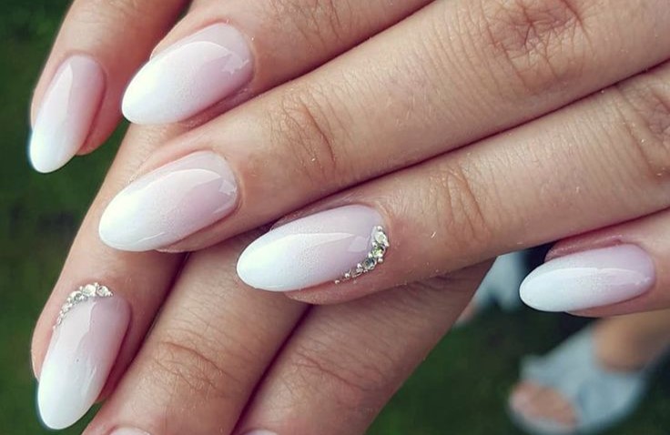 Pink And White Nails 30 Ideas For Brides [2023 Guide & FAQs]