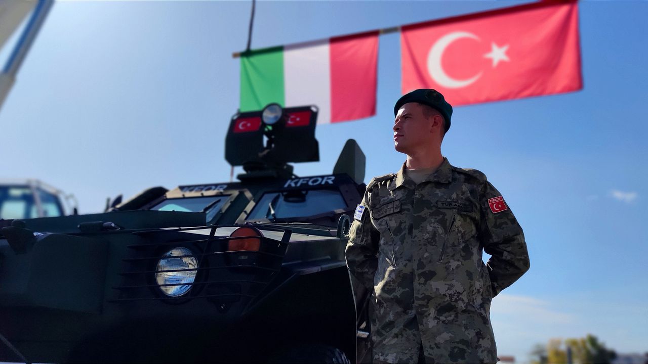 NATO Barış Gücü Türkiye'ye devredildi