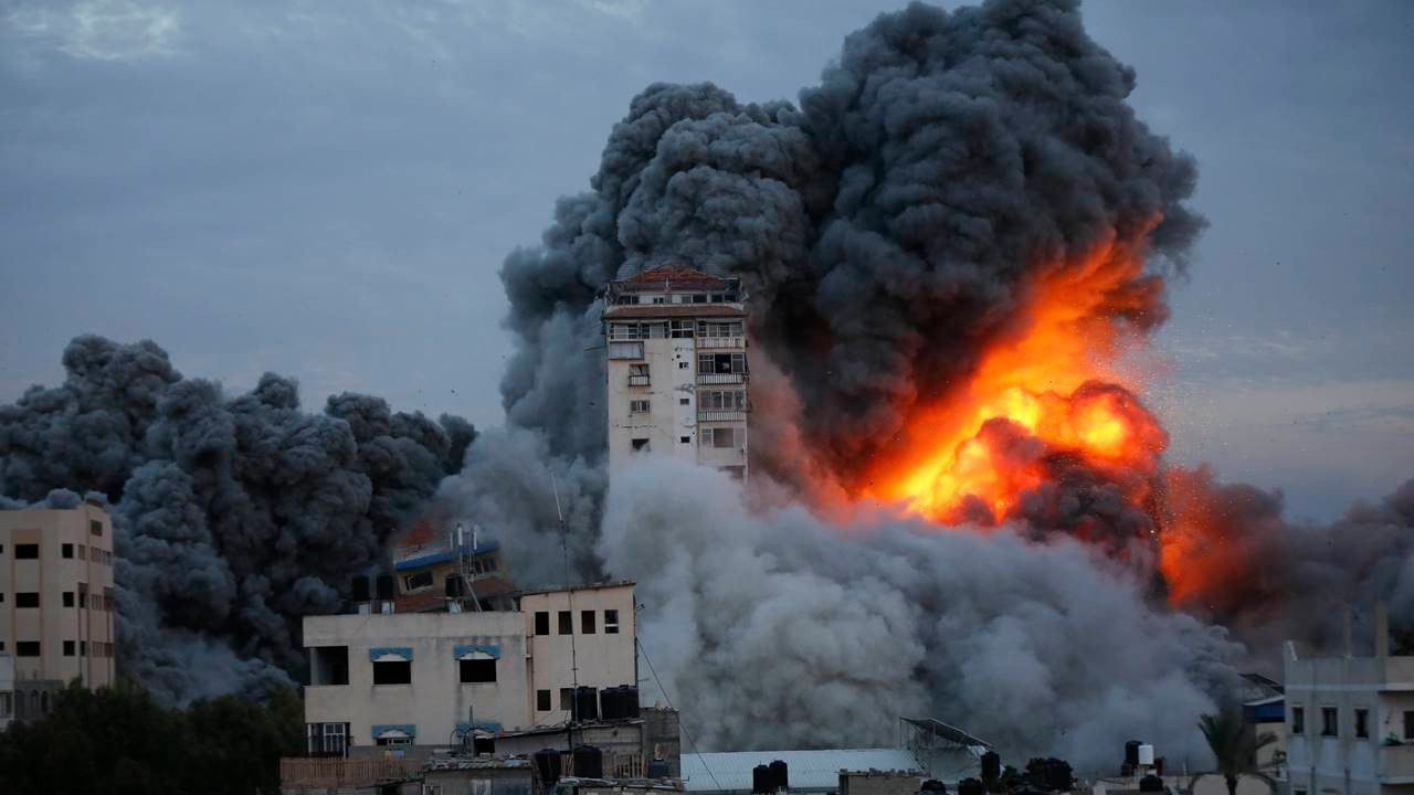 Gazze’ye 6 bin bomba yağdı!