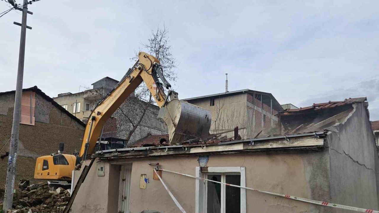 Osmangazi yıkıyor, mahallelerin çehresi değişiyor