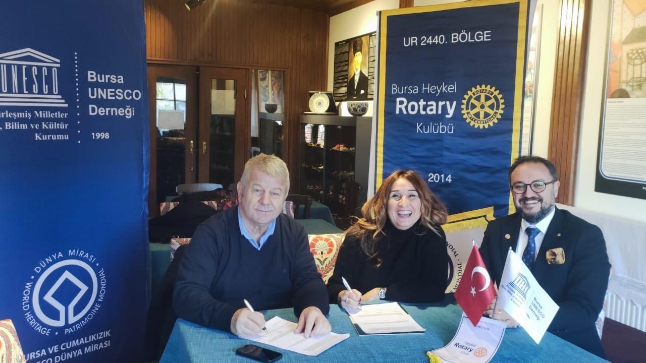 Heykel Rotary ve Bursa Unesco Derneği güçlerini birleştirdi