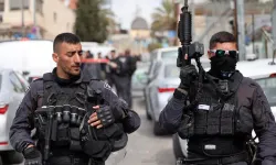 İsrail vatandaşlarının silah taşıma izni almasını kolaylaştırıyor