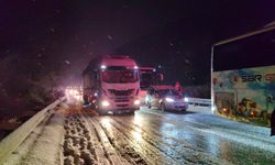 Kar nedeniyle kapanmıştı... Bursa-Ankara karayolu trafiğe açıldı
