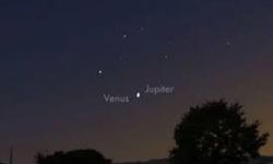 Gökyüzünde muhteşem buluşma: Jüpiter, Ay ve Venüs