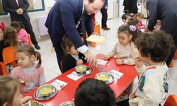 Bursa'da öğrencilere ücretsiz yemek