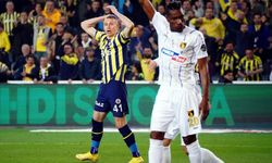 Fenerbahçe'ye Szalai'den kötü haber