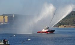 'Türkiye' gemisi Çanakkale Boğazı'ndan geçti