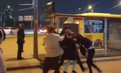 Otobüs şoförüyle yolcu arasında kavga çıktı, cadde ringe döndü