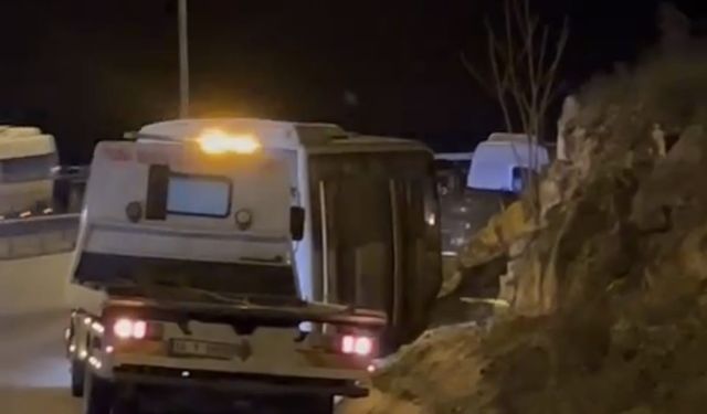 Bursa’da iki servis minibüsü çarpıştı: 7 yaralı