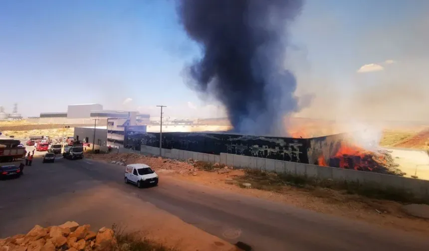 Gaziantep'te fabrika yangını büyüyor