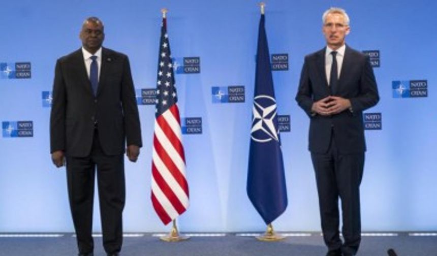 NATO Savuma Bakanları Bürüksel'de toplandı
